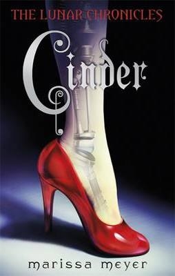 CINDER, THE (LUNAR CHRONICLES 1) | 9780141340135 | MARISSA MEYER
