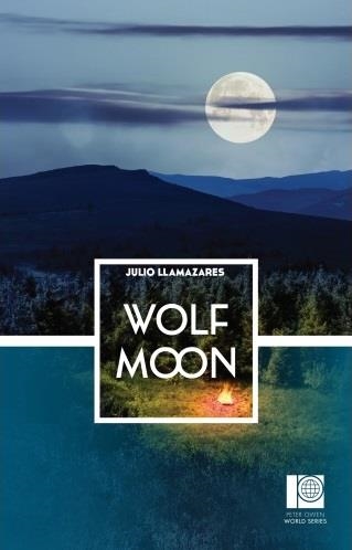 WOLF MOON | 9780720619454 | JULIO LLAMAZARES