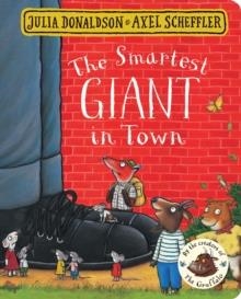 THE SMARTEST GIANT IN TOWN BOARD BOOK | 9781509830374 | JULIA DONALDSON