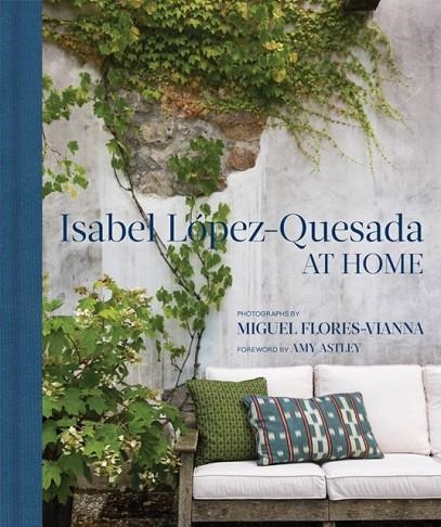 AT HOME | 9780865653559 | ISABEL LOPEZ-QUESADA