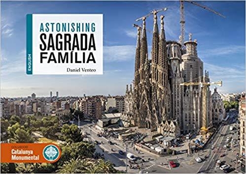ASTONISHING SAGRADA FAMILIA | 9788417432102 | DANIEL VENTEO MELÉNDREZ