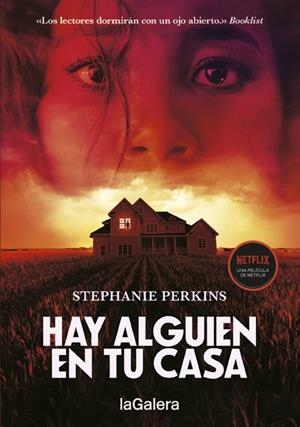 HAY ALGUIEN EN TU CASA | 9788424671778 | STEPHANIE PERKINS